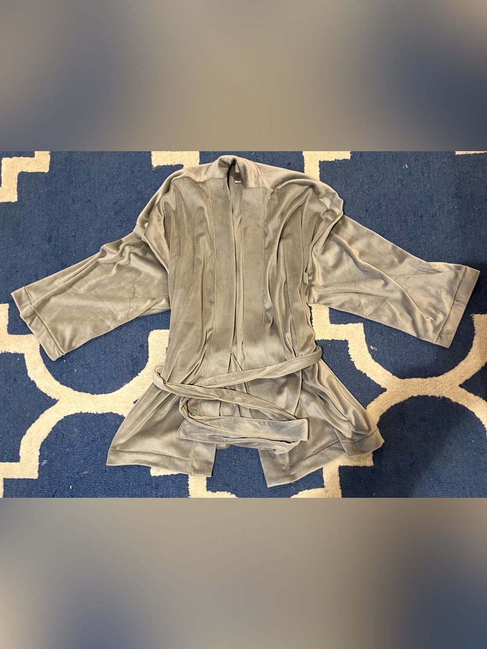 SKIMS Velour Wrap Natural Short Robe - Picture 2 of 4